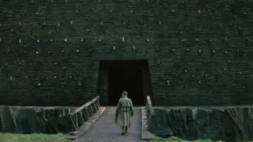 Backdrop to the movie "The Keep" #1089933