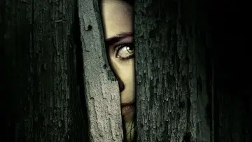 Backdrop to the movie "Hurt" #1131655
