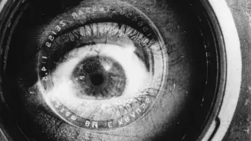 Backdrop to the movie "Man with a Movie Camera" #408661