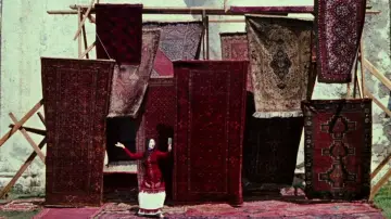 Backdrop to the movie "The Color of Pomegranates" #537008