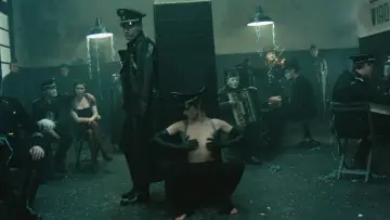 Backdrop to the movie "The Night Porter" #717620