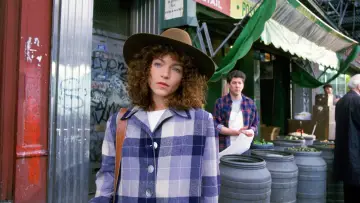 Backdrop to the movie "Crossing Delancey" #1124001