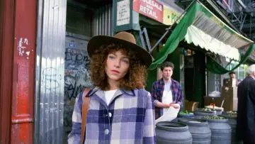 Backdrop to the movie "Crossing Delancey" #1124003
