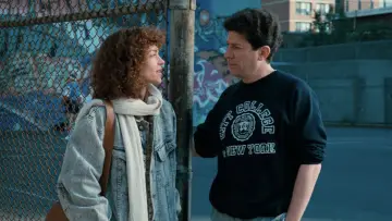Backdrop to the movie "Crossing Delancey" #1124006
