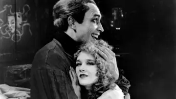 Backdrop to the movie "The Man Who Laughs" #1080085