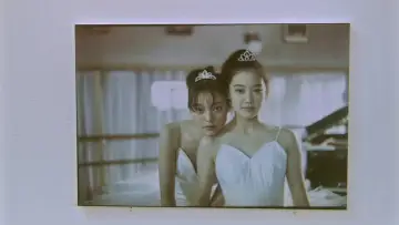 Backdrop to the movie "Hana & Alice" #1071969