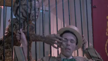 Backdrop to the movie "Waxwork" #394988