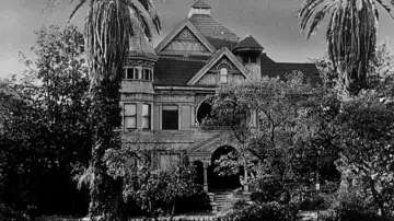 Backdrop to the movie "13 Ghosts" #1056609