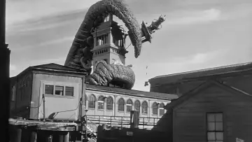 Backdrop to the movie "It Came from Beneath the Sea" #386395