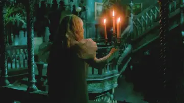 Backdrop to the movie "Crimson Peak" #678207