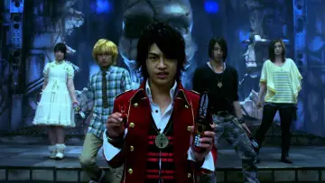 Backdrop to the movie "Kaizoku Sentai Gokaiger: The Movie - The Flying Ghost Ship" #1111240
