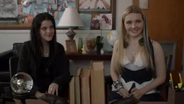 Backdrop to the movie "Perfect Sisters" #424709