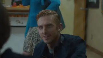 Backdrop to the movie "The Guest" #851182