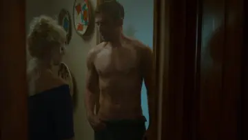 Backdrop to the movie "The Guest" #851204