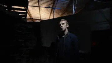 Backdrop to the movie "The Guest" #851238