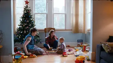 Backdrop to the movie "Happy Christmas" #662153