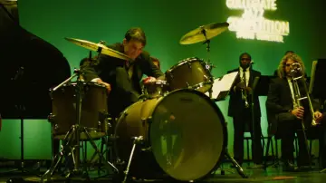 Backdrop to the movie "Whiplash" #565675