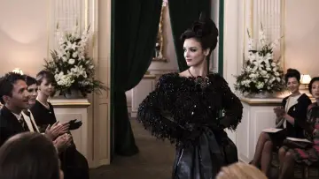 Backdrop to the movie "Yves Saint Laurent" #270318