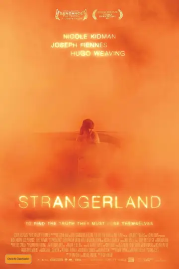 Poster to the movie "Strangerland" #1038140