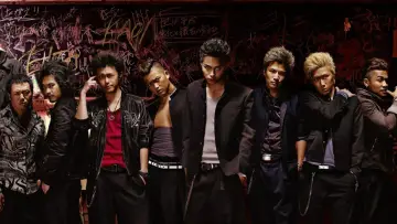 Backdrop to the movie "Crows Explode" #433561