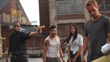 Backdrop to the movie "Brick Mansions" #340130