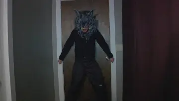 Backdrop to the movie "Creep" #886605