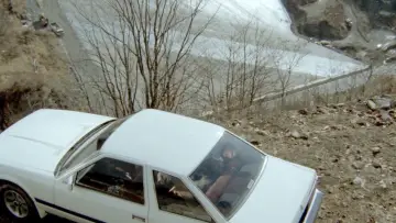 Backdrop to the movie "Female Leopard" #1090142