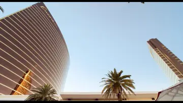 Backdrop to the movie "Paul Blart: Mall Cop 2" #888728