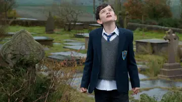 Backdrop to the movie "A Monster Calls" #847881