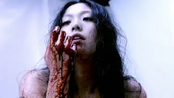Backdrop to the movie "Gun Woman" #407311