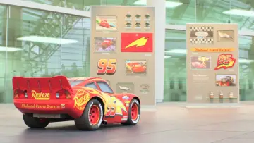 Backdrop to the movie "Cars 3" #960661