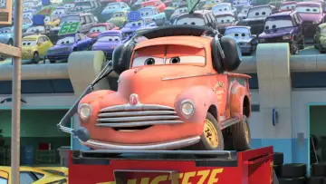 Backdrop to the movie "Cars 3" #960687