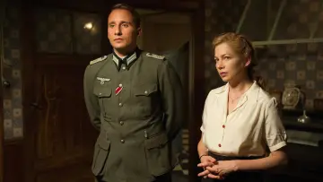 Backdrop to the movie "Suite Française" #1185319