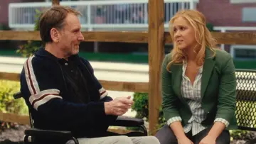 Backdrop to the movie "Trainwreck" #855528