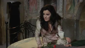 Backdrop to the movie "Maddalena" #1187704