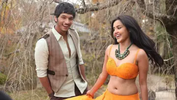 Backdrop to the movie "Vai Raja Vai" #1161326