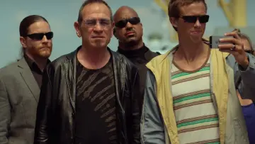 Backdrop to the movie "Mechanic: Resurrection" #672626