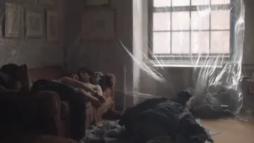 Backdrop to the movie "Heaven Knows What" #1064966