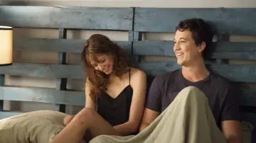 Backdrop to the movie "Two Night Stand" #289083