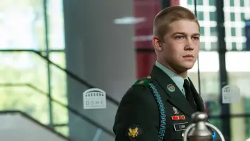 Backdrop to the movie "Billy Lynn