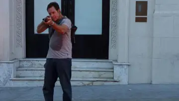 Backdrop to the movie "Lavalantula" #1103739