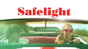 Backdrop to the movie "Safelight" #1203305