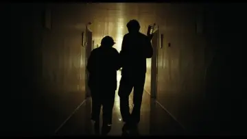 Backdrop to the movie "Distant" #1118729