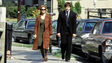 Backdrop to the movie "Moonlight Mile" #1103834