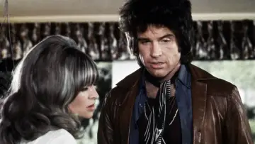 Backdrop to the movie "Shampoo" #394570