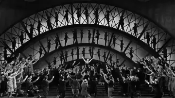 Backdrop to the movie "Gold Diggers of 1933" #1096062