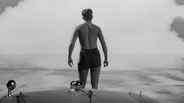 Backdrop to the movie "The Incredible Shrinking Man" #212649