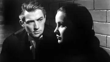 Backdrop to the movie "The Paradine Case" #408692