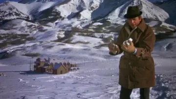 Backdrop to the movie "Snowball Express" #695552