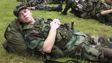Backdrop to the movie "Soldier